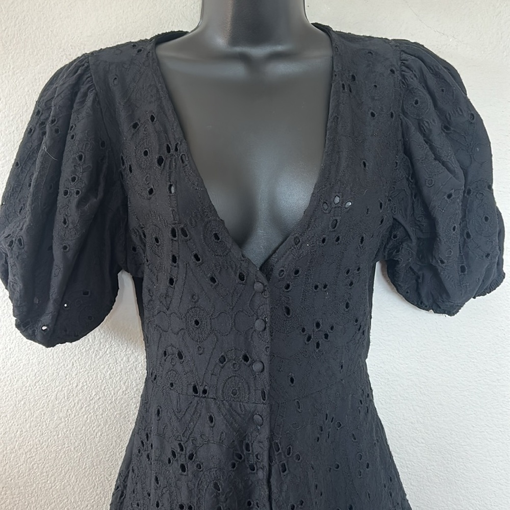 Zara Black Eyelet Lace Button Front V Neck Puff Sleeve Mini Dress - Picture 4 of 9